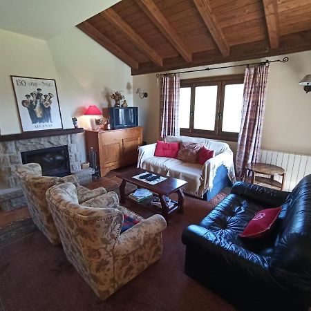 Chalet En El Pirineo De Aragon Neril Eksteriør billede