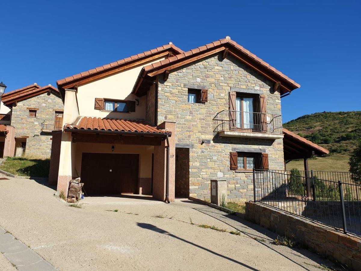 Chalet En El Pirineo De Aragon Neril Eksteriør billede