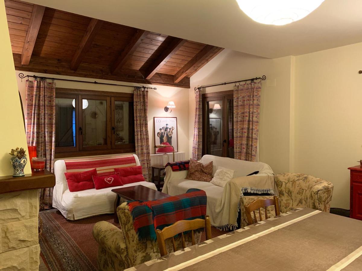Chalet En El Pirineo De Aragon Neril Eksteriør billede