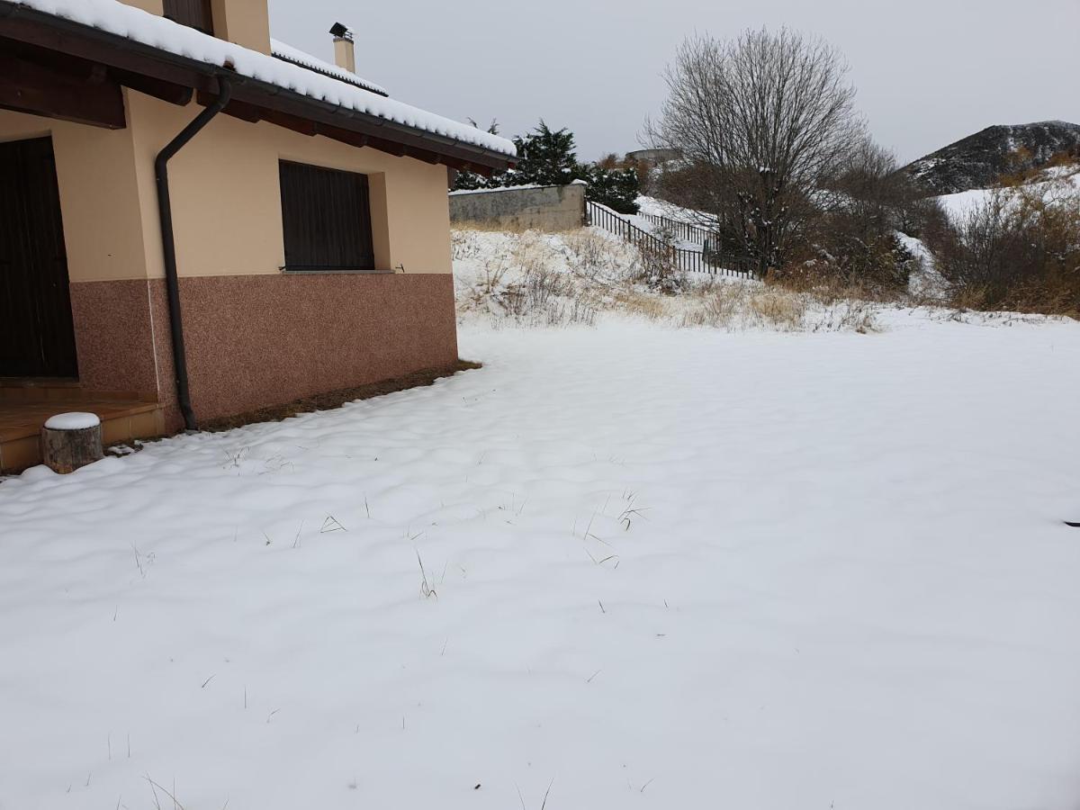 Chalet En El Pirineo De Aragon Neril Eksteriør billede