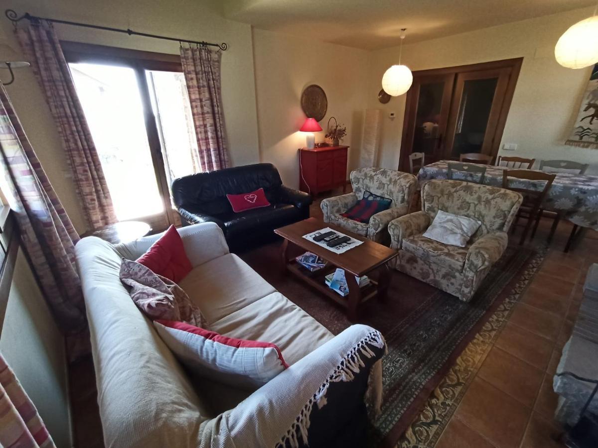 Chalet En El Pirineo De Aragon Neril Eksteriør billede