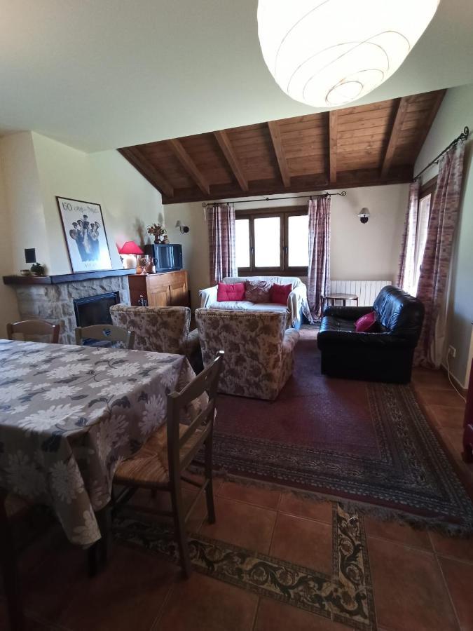 Chalet En El Pirineo De Aragon Neril Eksteriør billede